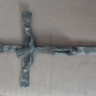 replica de crucifijo antiguo de hierro medidas 0,18×0,11 peso aprox.120 gr.
